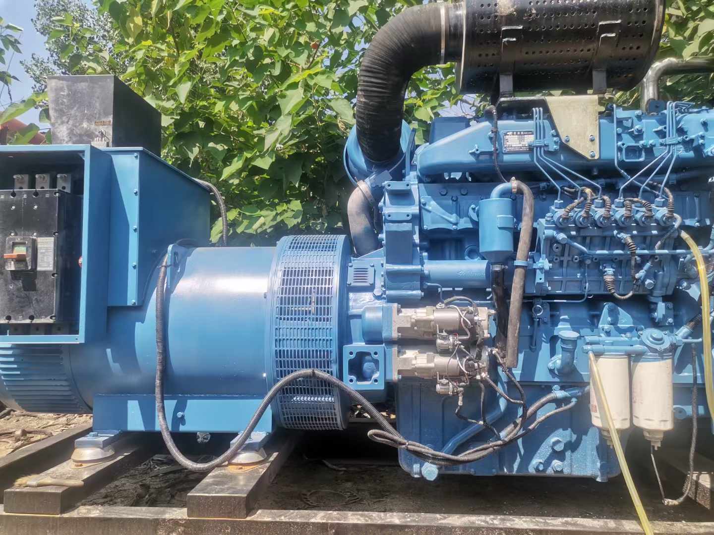 江油详细说明降低 800kW 柴油发电机输出电流波动的方法